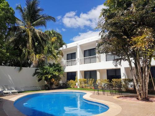 Zona Paseo Montejo Hotel | Hotel Holly