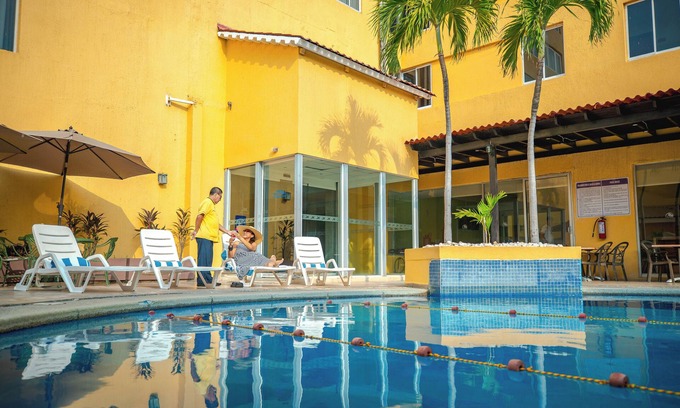 Ignacio Zaragoza Hotel | Hotel Hostal de Cortes
