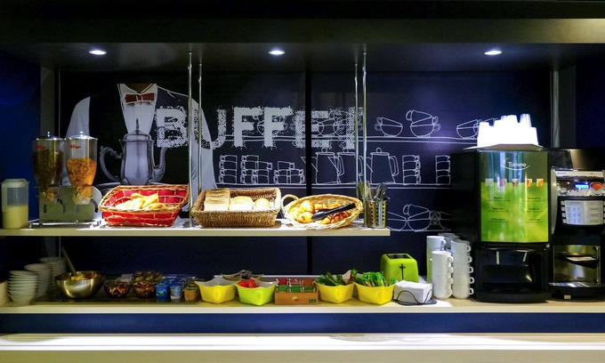 Chaponnay Hotel | Hotel Ibis Budget Lyon Est Chaponnay