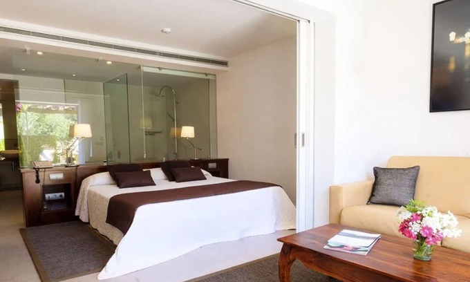Sant Rafael de Sa Creu Hotel | Hotel In San Rafael With Air Conditioner, Smoking, Tv