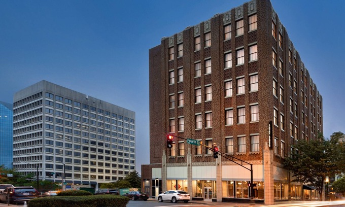 Winston - Salem Hotel | Hotel Indigo Winston-Salem Downtown by IHG
