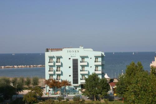 Rivabella Hotel | Hotel Iones