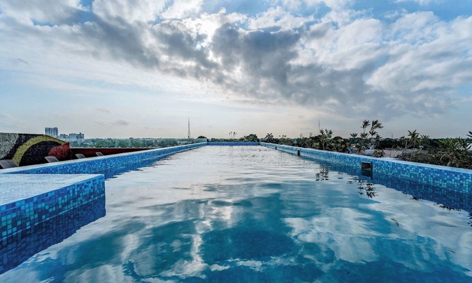 Zona Paseo Montejo Hotel | Hotel Kavia Premium