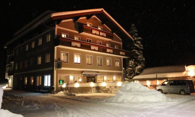 Russbach am Pass Gschuett Hotel | Hotel Kerschbaumer