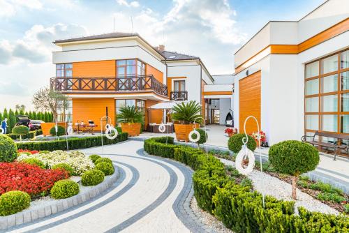 Blizanow Hotel | Hotel Kristoff