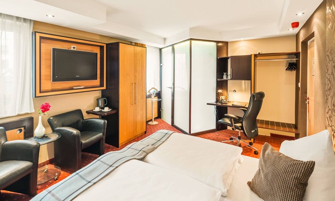 Sprendlingen Hotel | Hotel L'Escala