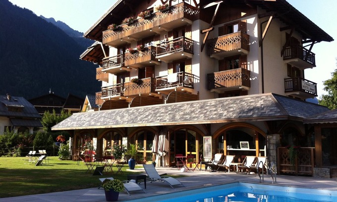 Chamonix City Centre Hotel | Hotel L'Oustalet