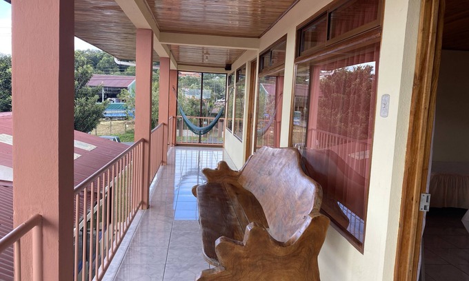 Monteverde Bed & Breakfast | Hotel la Puesta del Sol
