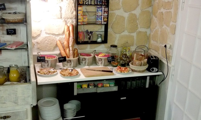 Digoin Hotel | Hotel Le Merle Blanc