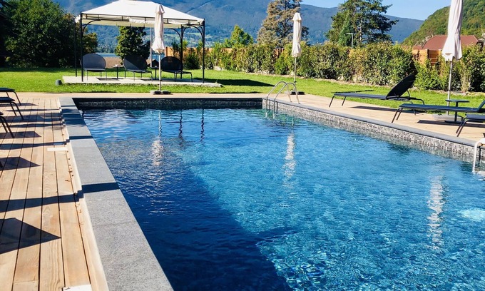 Talloires-Montmin Hotel | Hotel Le Mouton Bleu