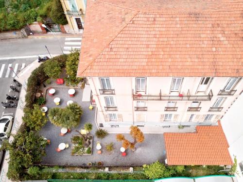 Menton Hotel | Hotel Lemon