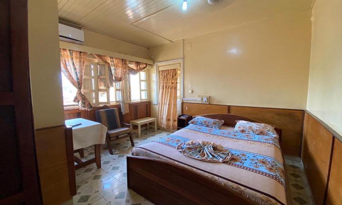 Bimbo Hotel | Hotel Levy's