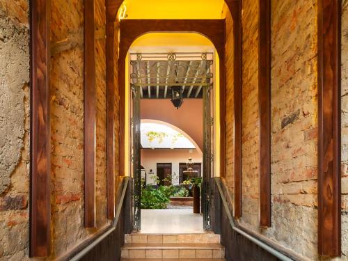 Americana Hotel | Hotel Libertad 1416