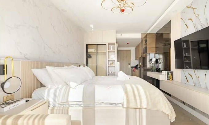 Barangay 76 Apartment | Hotel Like Staycation near MOA and Airport