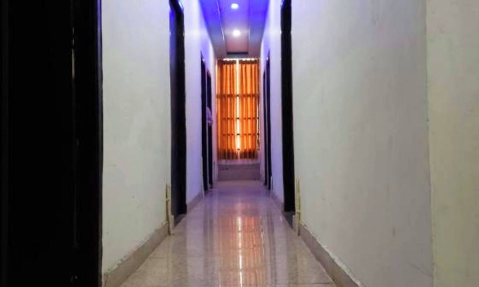 Mohangarh Hotel | Hotel M-E-T-R-O Regency Lucknow