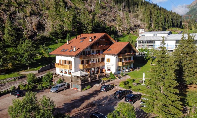Moena Hotel | Hotel Malga Passerella