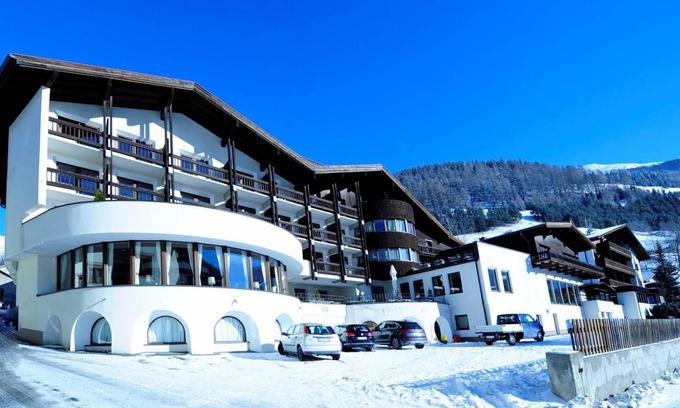 Nauders Hotel | Hotel Margarete Maultasch - INCL. LIFT PASS Double room, shower/wc (25 - 30 m²), HB PLUS