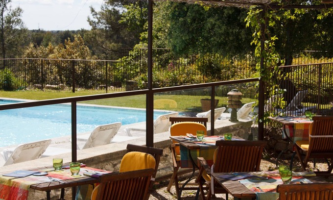Saint-Cannat Hotel | Hotel Mas de Fauchon