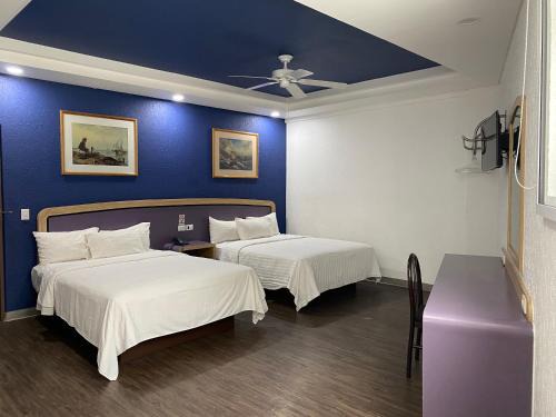 Cuauhtemoc Hotel | Hotel Menara