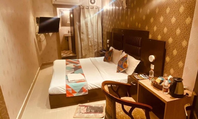 Mahipalpur Extension Apartment | Hotel Metro Tower