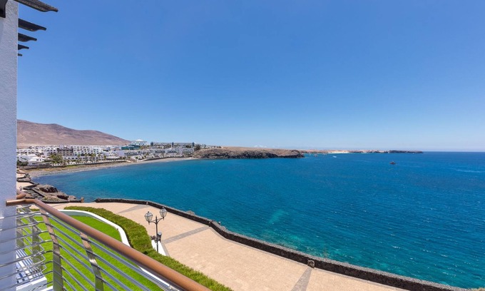 Playa Blanca Resort | Hotel Mirador Papagayo by LIVVO