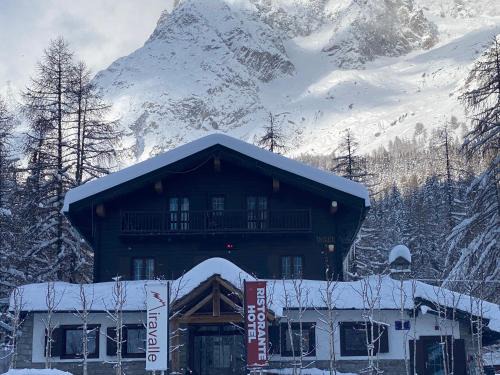 Plampincieux Hotel | Hotel Miravalle