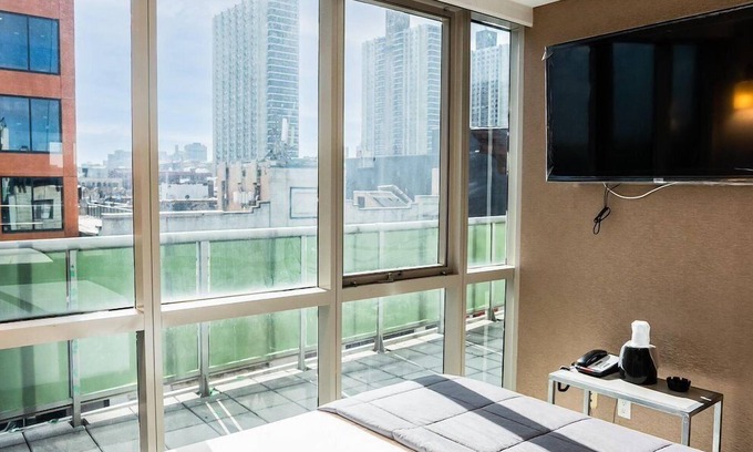 Washington Heights Hotel | Hotel MOCA NYC