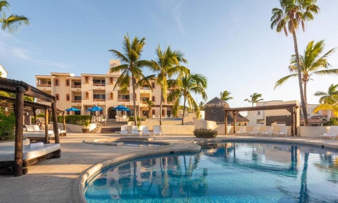 Campo de Golf Fonatur Hotel | Hotel ∙ Elegant Studio in Park Royal Los Cabos