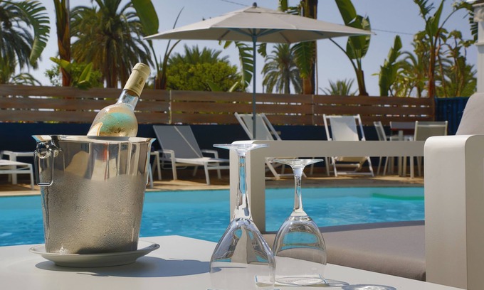 Menton Hotel | Hotel Napoleon