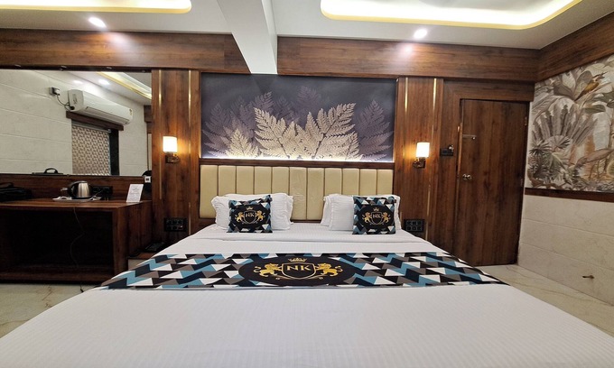 Sanpada Hotel | Hotel Neelkiran