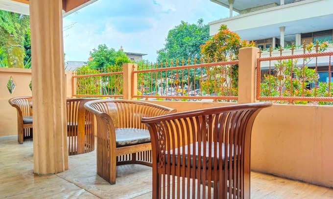 Cisarua Hotel | Hotel New Gondangdia Powered by Cocotel