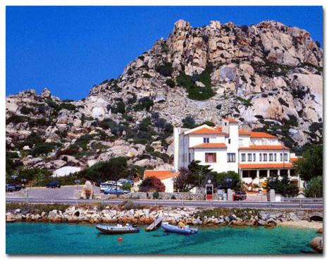 La Maddalena Hotel | Hotel Nido D'aquila
