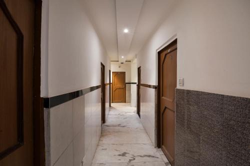 Sanpada Hotel | Hotel O Akshaya Lodging