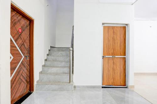 Jabalpur Hotel | Hotel O Ayushman