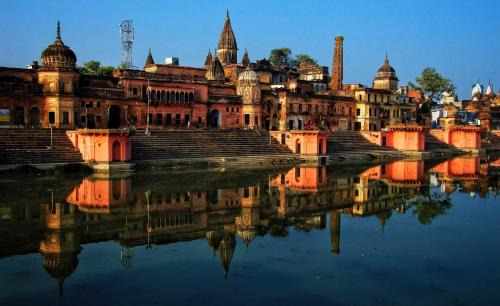 Faizabad Hotel | Hotel O Blue Palace