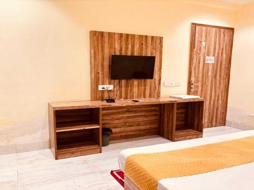 Mahipalpur Hotel | Hotel O Brent wood
