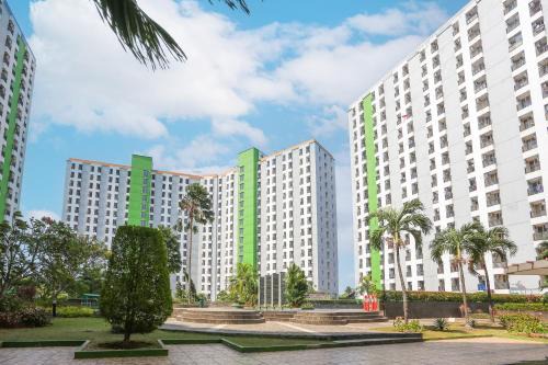 South Tangerang Hotel | Hotel O Ciputat Near Apartment Green Lake View Ciputat