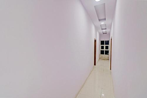 Delhi Hotel | Hotel O Golden Key Inn
