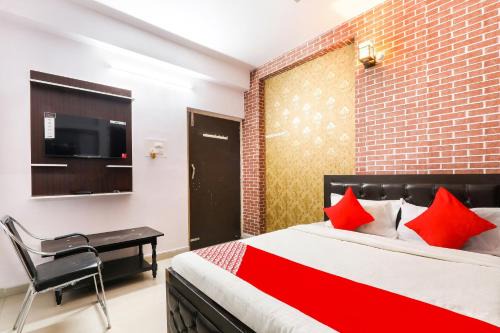 Patna Hotel | Hotel O Hudco Grand