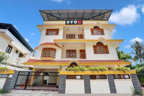 Thiruvananthapuram Hotel | Hotel O LM RESIDENCY