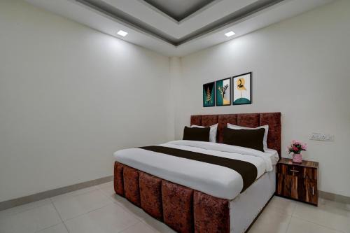 Ghaziabad Hotel | Hotel O MUKNOVA RESIDENCY