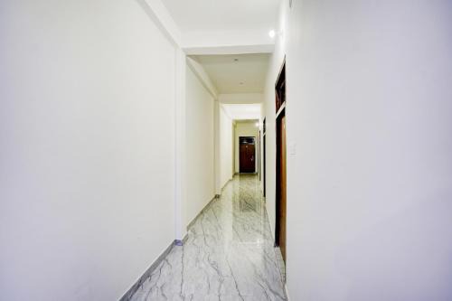 Kannauj Hotel | HOTEL O NEW HIGHWAY Kannauj Railway Station