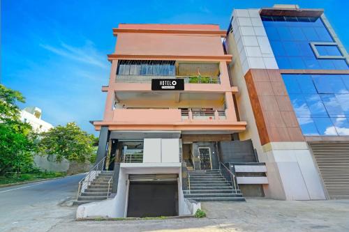 Champapet Hotel | Hotel O Priyadarshini Park Formerly Everest Inn