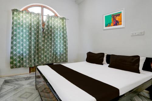 Varanasi Hotel | Hotel O Priyanshu Residency