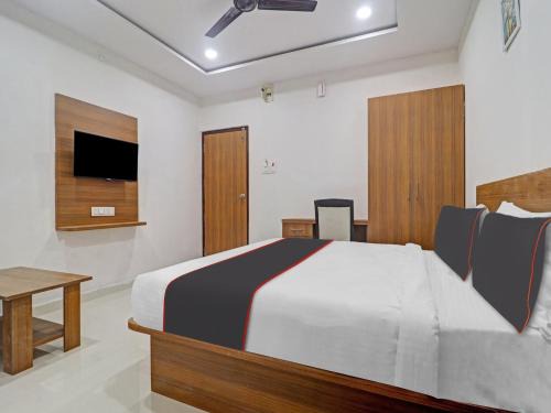 Hyderabad Hotel | Hotel O S GRAND LODGE