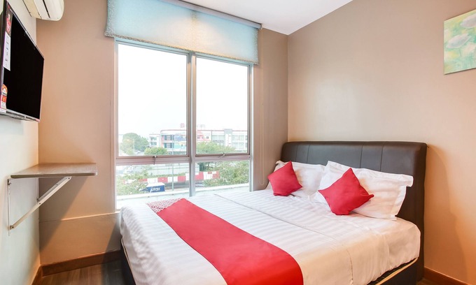 Shah Alam Hotel | Hotel O Taj (seksyen 7)