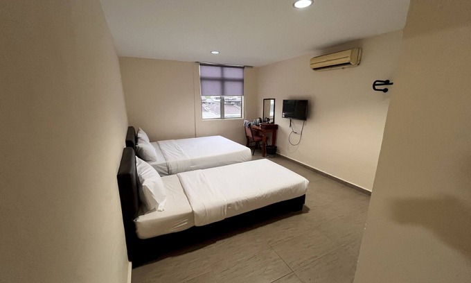 Bandar Baru Uda Hotel | Hotel O Tampoi Sojourn