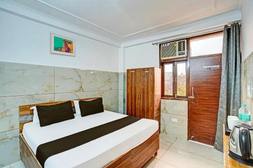 Noida Hotel | HOtel O The Clarks Inn