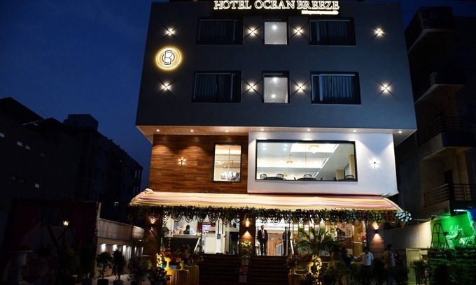 Bhopal Hotel | HOTEL OCEAN BREEZE