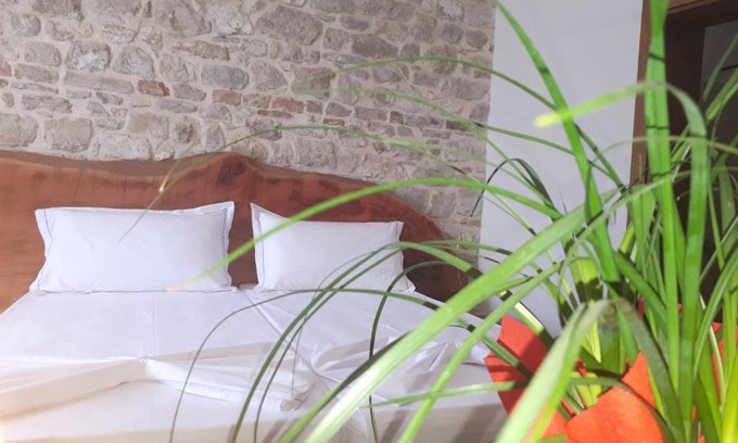 Berat Bed & Breakfast | Hotel Omer The Ottoman House